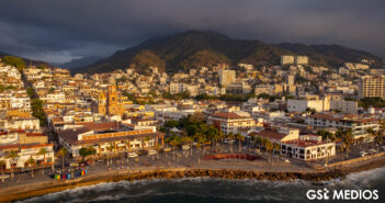 Planean reanudar construcción de 22 desarrollos habitacionales en Puerto Vallarta