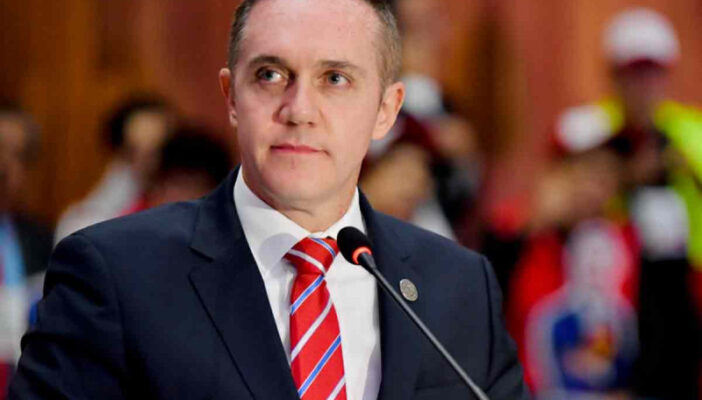 Adrián Rubalcava renuncia al PRI y busca sumarse al equipo de Sheinbaum