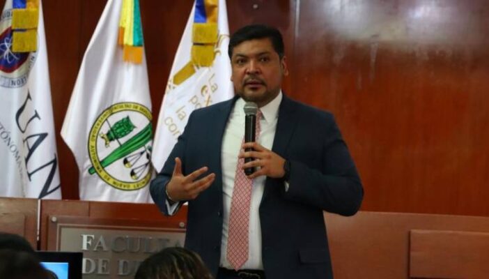 Luis Enrique Orozco abandona la gubernatura interina de Nuevo León