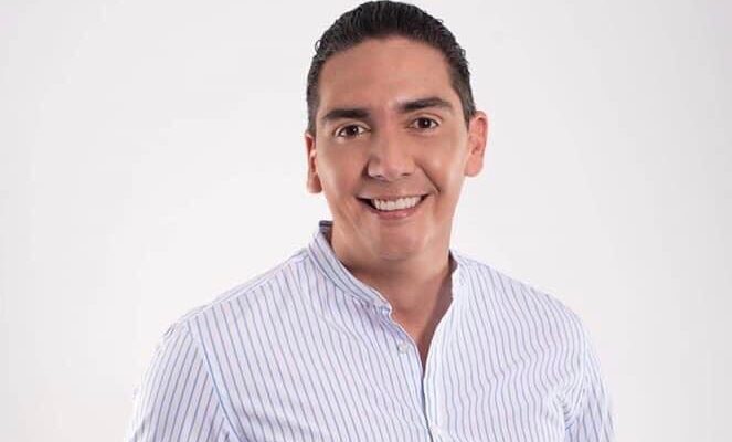 Héctor Santana y su ambición de llegar a la presidencia de Bahía de Banderas