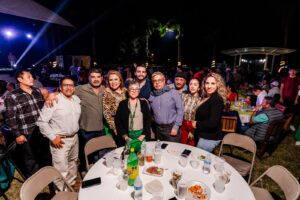 Lleno total en cumpleaños de Luis Munguía