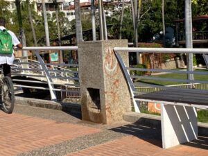 El malecón de Puerto Vallarta, de lo bello al olvido