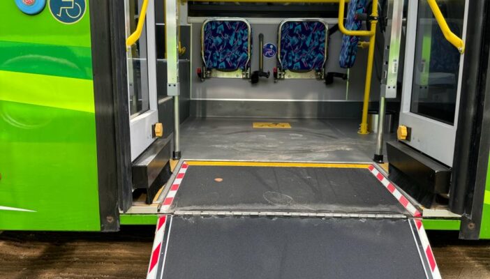 Renuevan autobuses de transporte público en Puerto Vallarta