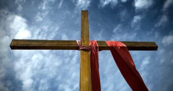 La Cruz de Huanacaxtle, estandarte de un pueblo nayarita