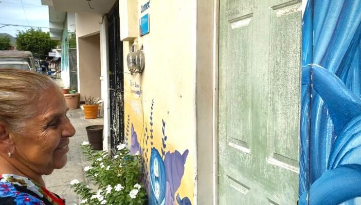 Los murales en fachadas de La Cruz de Huanacaxtle