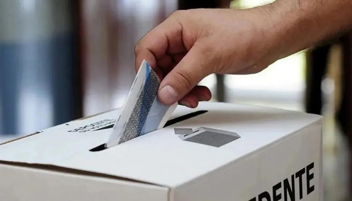 INE rechaza casi 40 mil registros de votantes desde el extranjero por irregularidades