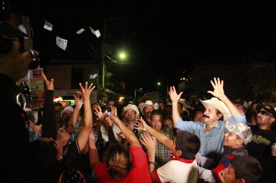 Layín, el controvertido ex alcalde de San Blas, busca regresar al poder