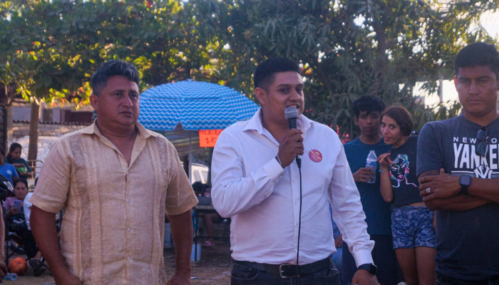 Saúl Alonso visita la colonia Ixtapa y celebra el Día del Trabajo y el Día del Niño