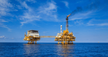 Anuncian descubrimiento de petróleo y gas en costas de México