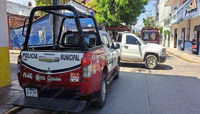 Motociclistas se impactaron de frente