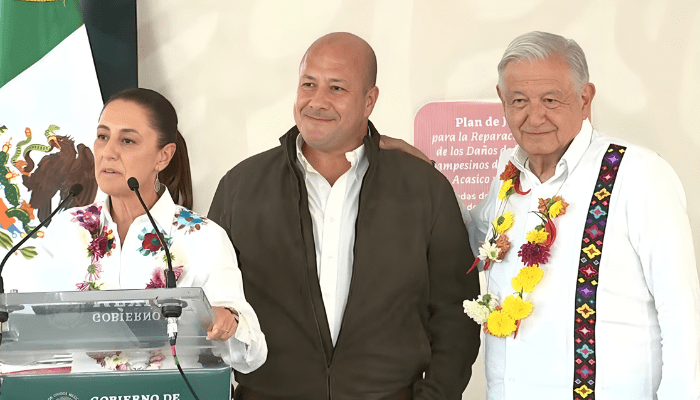 Rechiflas y abucheos a Enrique Alfaro marca evento de AMLO y Sheinbaum