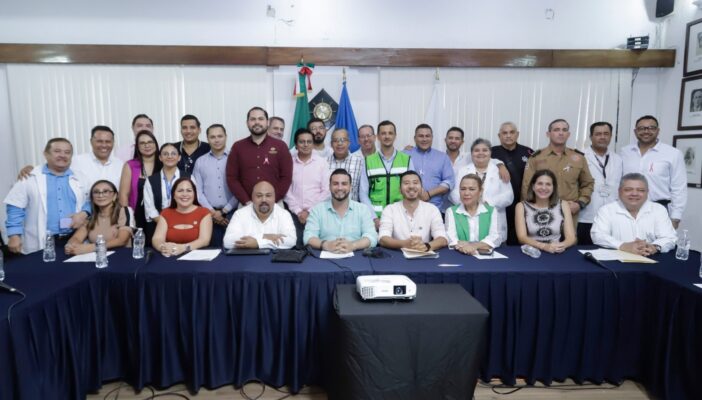 El alcalde Luis Munguía instala el Consejo Municipal de Salud de Puerto Vallarta para el periodo 2024-2027.