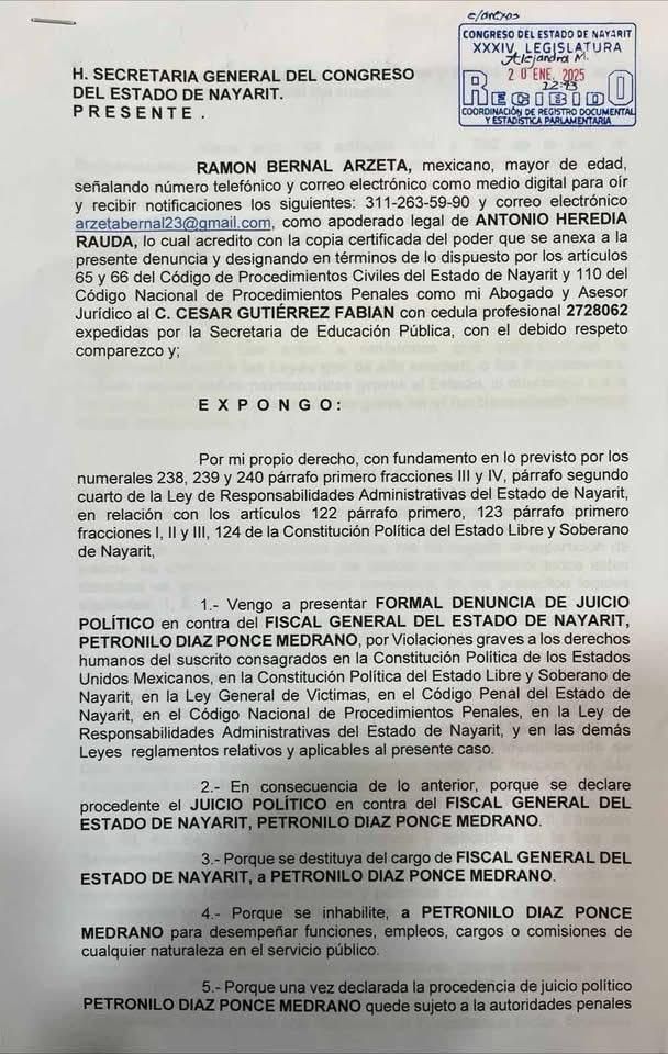 Demanda en contra del Fiscal Petronilo Díaz.