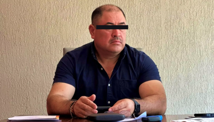 Ex alcalde de Teuchitlán y su familia operaban una presunta red de huachicol.