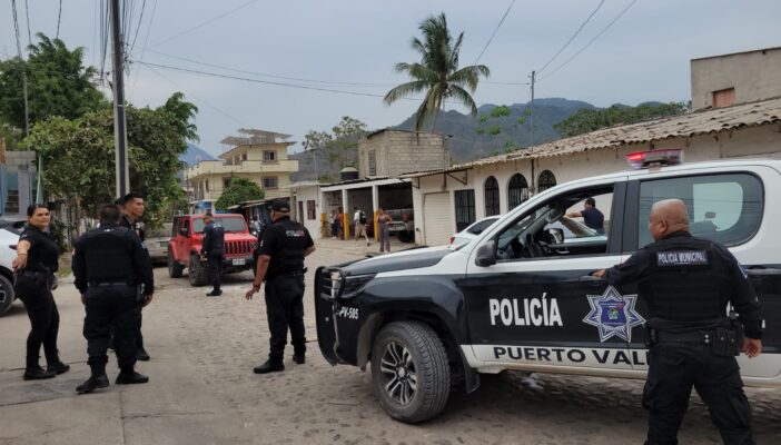 Dos mujeres se pelean por el amor de un hombre