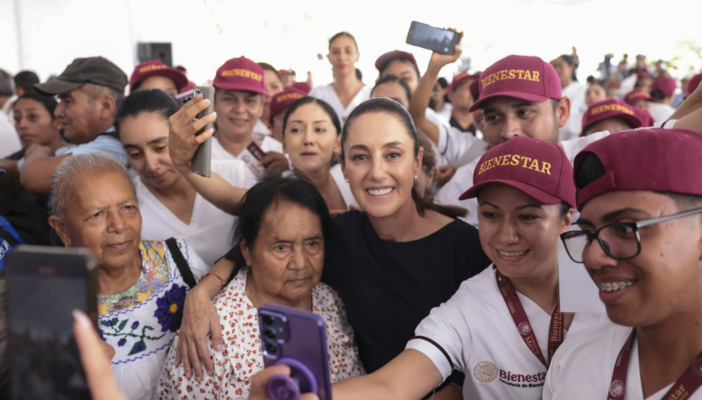Anuncia Claudia Sheinbaum cirugías gratuitas de cataratas para adultos mayores a partir de 2026