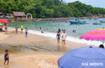 Autoridades reconocen dificultad para mantener playas limpias en temporal de lluvias