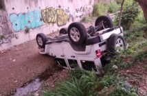 Jeep 4x4 Blanco vuelca en calle Las Palmas
