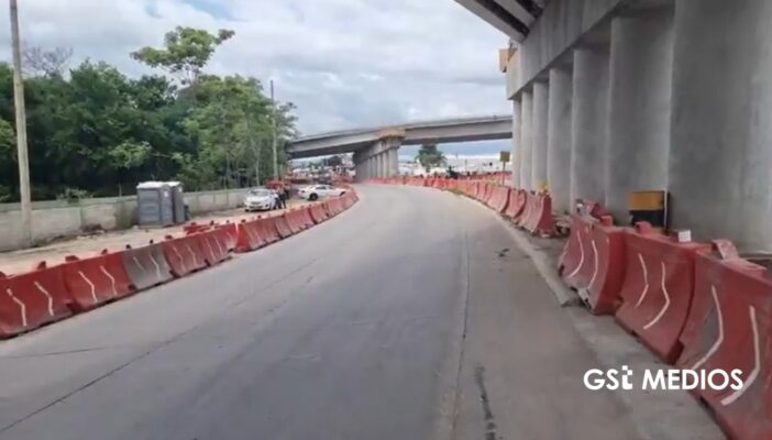 Se mantiene el bloqueo en la carretera 200 en Puerto Vallarta