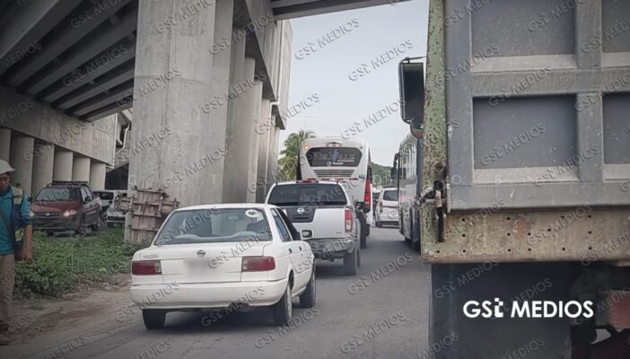 Mala planeación en el Nodo Vial: nada resuelto y peatones en riesgo de accidentes