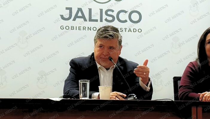 Advierten multas en 2026 para quienes no realicen el cambio de placas este año en Jalisco