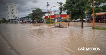Puerto Vallarta amanece con inundaciones por intensas lluvias