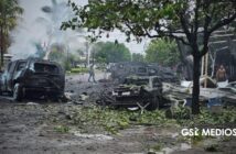 Explosión frente a Policía Comunitaria deja dos muertos y siete heridos en Coahuayana, Michoacán