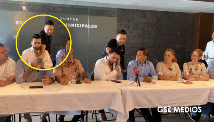 Celular en mano y seguridad en duda: lo que dejó Luis Munguía en rueda de prensa