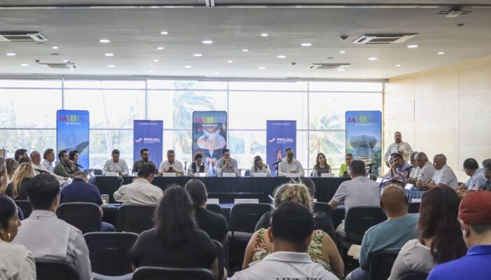 Gobierno de jalisco implementará programas para impulsar la economía de Puerto Vallarta