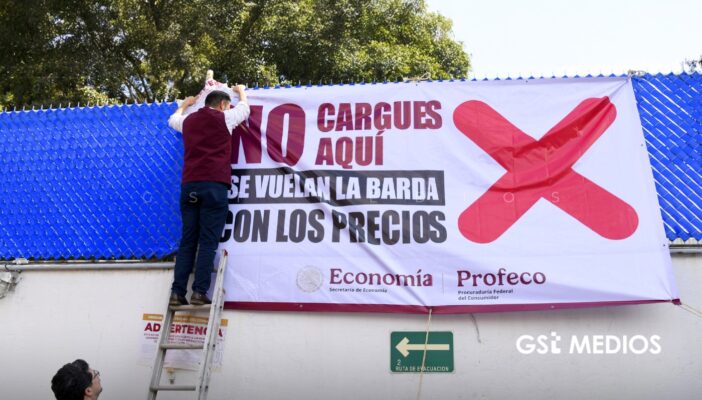 Profeco coloca primeras lonas en gasolineras que cuentan con precios excesivos