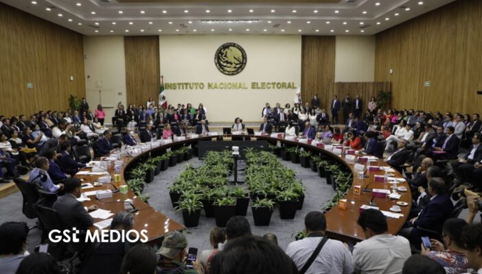 Amplían lista de aspirantes al INE; suman 410 candidatos