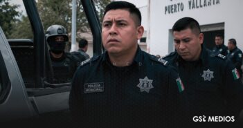 Vinculan a proceso a policías de Puerto Vallarta por abuso de autoridad contra pareja gay