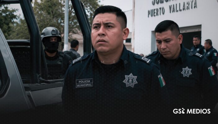 Vinculan a proceso a policías de Puerto Vallarta por abuso de autoridad contra pareja gay 1 Vinculan a proceso a policías de Puerto Vallarta por abuso de autoridad contra pareja gay