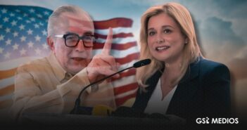 La gobernadora de Chihuahua, María Eugenia Campos Galván, exigió al gobierno federal actuar contra funcionarios señalados por presuntos vínculos con el crimen organizado y solicitó de manera específica que el gobernador con licencia de Sinaloa, Rubén Rocha Moya, sea entregado a Estados Unidos. A través de un mensaje difundido el domingo en su cuenta de X, la mandataria estatal advirtió que la impunidad podría poner en riesgo la soberanía nacional, así como la relación bilateral con Estados Unidos y la continuidad del Tratado entre México, Estados Unidos y Canadá (T-MEC). Campos subrayó que, si bien rechaza cualquier tipo de intervención militar extranjera en territorio mexicano, el debate que actualmente se desarrolla en Estados Unidos sobre posibles acciones contra los cárteles no surgió de manera espontánea, sino como consecuencia de la falta de acciones del gobierno federal contra funcionarios presuntamente vinculados con el crimen organizado. Además, señaló que la soberanía nacional no debe utilizarse como argumento para evitar investigaciones o procesos judiciales contra servidores públicos acusados de colaborar con grupos delictivos. Las declaraciones de la gobernadora se dan en medio de una confrontación política con el gobierno federal, derivada de la investigación que realiza la Fiscalía General de la República (FGR) sobre un operativo antidrogas efectuado en Chihuahua en abril pasado, en el que participaron cuatro agentes estadounidenses. Dicha investigación se abrió luego de que dos agentes de la CIA murieran en un accidente automovilístico tras participar en acciones relacionadas con el desmantelamiento de un narcolaboratorio en la entidad, mientras que otros dos agentes fueron repatriados a Estados Unidos.