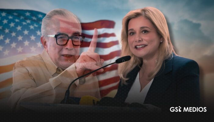 La gobernadora de Chihuahua, María Eugenia Campos Galván, exigió al gobierno federal actuar contra funcionarios señalados por presuntos vínculos con el crimen organizado y solicitó de manera específica que el gobernador con licencia de Sinaloa, Rubén Rocha Moya, sea entregado a Estados Unidos. A través de un mensaje difundido el domingo en su cuenta de X, la mandataria estatal advirtió que la impunidad podría poner en riesgo la soberanía nacional, así como la relación bilateral con Estados Unidos y la continuidad del Tratado entre México, Estados Unidos y Canadá (T-MEC). Campos subrayó que, si bien rechaza cualquier tipo de intervención militar extranjera en territorio mexicano, el debate que actualmente se desarrolla en Estados Unidos sobre posibles acciones contra los cárteles no surgió de manera espontánea, sino como consecuencia de la falta de acciones del gobierno federal contra funcionarios presuntamente vinculados con el crimen organizado. Además, señaló que la soberanía nacional no debe utilizarse como argumento para evitar investigaciones o procesos judiciales contra servidores públicos acusados de colaborar con grupos delictivos. Las declaraciones de la gobernadora se dan en medio de una confrontación política con el gobierno federal, derivada de la investigación que realiza la Fiscalía General de la República (FGR) sobre un operativo antidrogas efectuado en Chihuahua en abril pasado, en el que participaron cuatro agentes estadounidenses. Dicha investigación se abrió luego de que dos agentes de la CIA murieran en un accidente automovilístico tras participar en acciones relacionadas con el desmantelamiento de un narcolaboratorio en la entidad, mientras que otros dos agentes fueron repatriados a Estados Unidos. 1 La gobernadora de Chihuahua, María Eugenia Campos Galván, exigió al gobierno federal actuar contra funcionarios señalados por presuntos vínculos con el crimen organizado y solicitó de manera específica que el gobernador con licencia de Sinaloa, Rubén Rocha Moya, sea entregado a Estados Unidos. A través de un mensaje difundido el domingo en su cuenta de X, la mandataria estatal advirtió que la impunidad podría poner en riesgo la soberanía nacional, así como la relación bilateral con Estados Unidos y la continuidad del Tratado entre México, Estados Unidos y Canadá (T-MEC). Campos subrayó que, si bien rechaza cualquier tipo de intervención militar extranjera en territorio mexicano, el debate que actualmente se desarrolla en Estados Unidos sobre posibles acciones contra los cárteles no surgió de manera espontánea, sino como consecuencia de la falta de acciones del gobierno federal contra funcionarios presuntamente vinculados con el crimen organizado. Además, señaló que la soberanía nacional no debe utilizarse como argumento para evitar investigaciones o procesos judiciales contra servidores públicos acusados de colaborar con grupos delictivos. Las declaraciones de la gobernadora se dan en medio de una confrontación política con el gobierno federal, derivada de la investigación que realiza la Fiscalía General de la República (FGR) sobre un operativo antidrogas efectuado en Chihuahua en abril pasado, en el que participaron cuatro agentes estadounidenses. Dicha investigación se abrió luego de que dos agentes de la CIA murieran en un accidente automovilístico tras participar en acciones relacionadas con el desmantelamiento de un narcolaboratorio en la entidad, mientras que otros dos agentes fueron repatriados a Estados Unidos.
