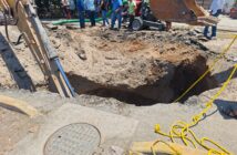 Continúan trabajos para reparar gran socavón en la avenida Prisciliano Sánchez