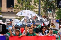Madres buscadoras se manifiestan en Guadalajara durante inicio del Mundial 2026