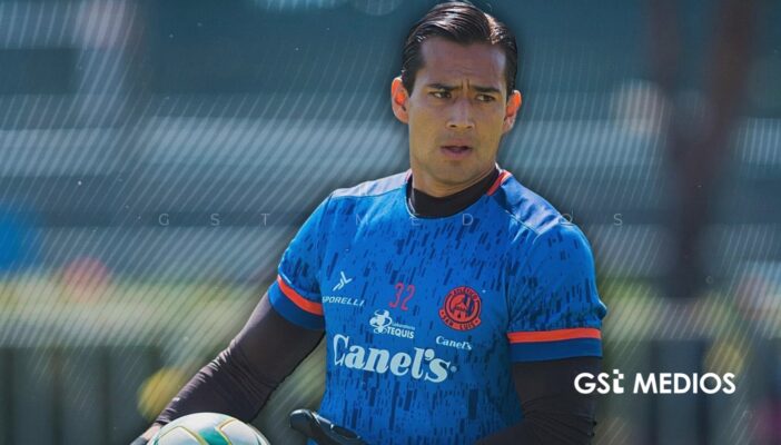 Desde Vallarta a Canadá: Diego Urtiaga es elegido Portero del Mes en la CPL
