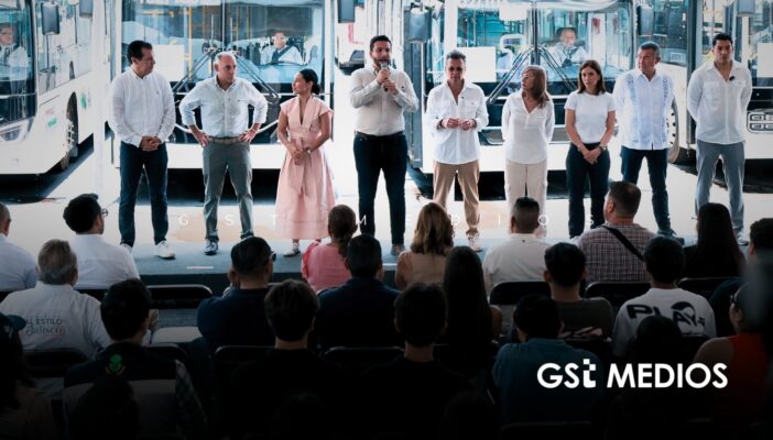 Inauguran el sistema de electromovilidad en Puerto Vallarta; rutas de camiones podrán verse en Google Maps