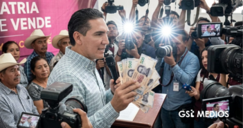 Héctor Santana gasta 5 millones en promocionar su candidatura