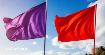 Playas de Puerto Vallarta presentan bandera morada y roja; piden tomar precauciones ante oleaje elevado