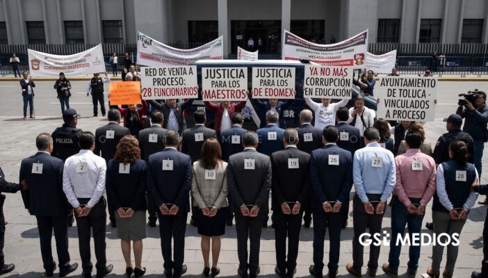 Vinculan a proceso a 28 funcionarios por red de venta de plazas docentes en Edomex