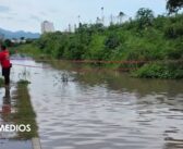 Protección Civil acordona una calle por presencia de cocodrilo en Mojoneras