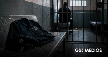 Ayuntamiento de Bahía de Banderas deja en el abandono a policía municipal detenido tras operativo en El Porvenir