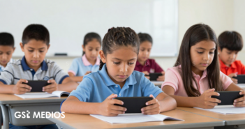 Proponen en el Congreso de Jalisco prohibir redes sociales a menores de 16 años y celulares en aulas