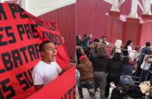 Normalistas irrumpen en evento de Sheinbaum en Hidalgo; exigen justicia por compañero asesinado