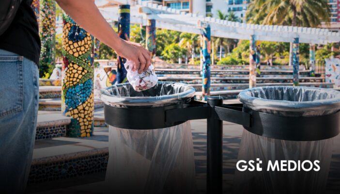 Por problema de la basura, organización Vallarta Limpio impulsará botes de basura en la Zona Romántica